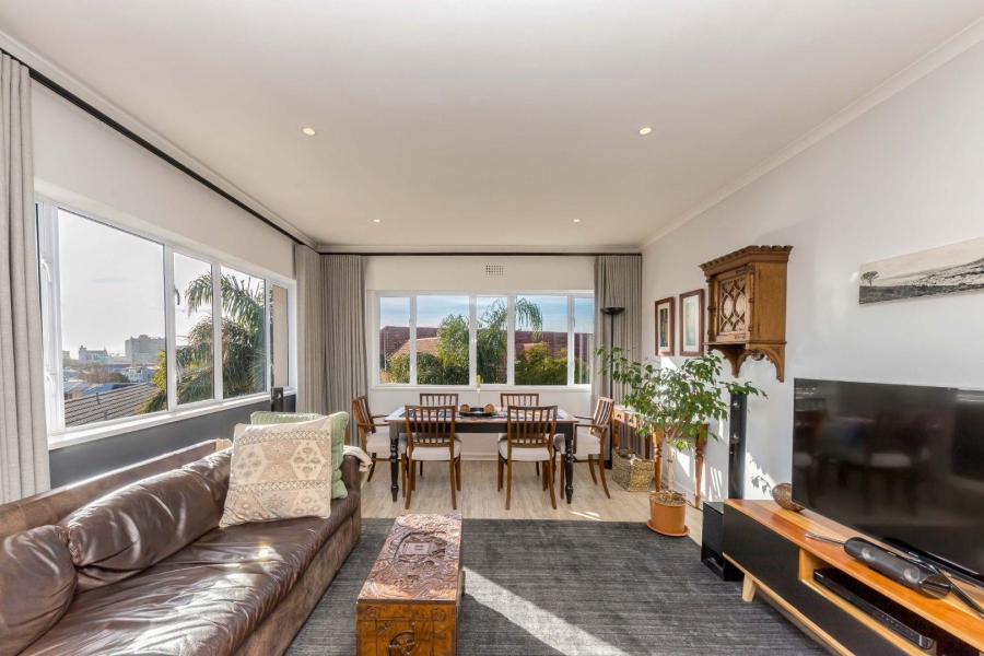 2 Bedroom Property for Sale in Gardens Western Cape